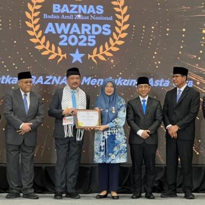 Bupati Serang Ratu Zakiyah Raih Penghargaan BAZNAS Awards 2025
