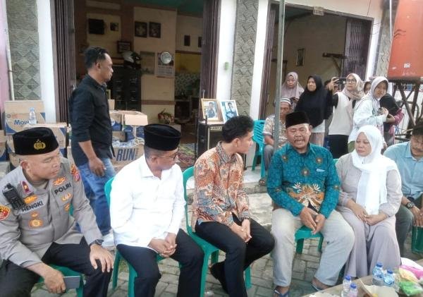 Gubernur Banten Andra Soni Kunjungi Kediaman Keluarga Andika Lutfi Falah dan Sampaikan Belasungkawa