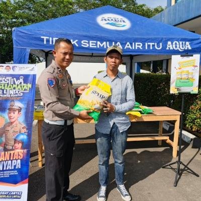 Polres Serang Salurkan 1 Ton Beras SPHP dalam Gerakan Pangan Murah