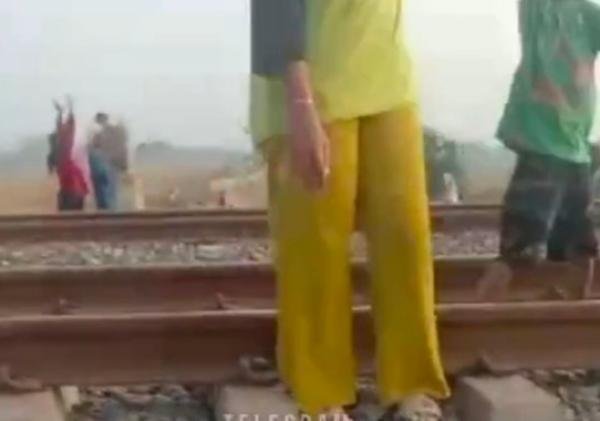 Kecelakaan Tragis di Karawang: Empat Orang Tewas Tertabrak Kereta Fajar Utama