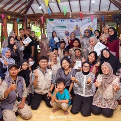 Menulis sebagai Kekuatan Edukasi: Taman Bacaan Masyarakat Bale Baca Cijayanti Gelar Pelatihan