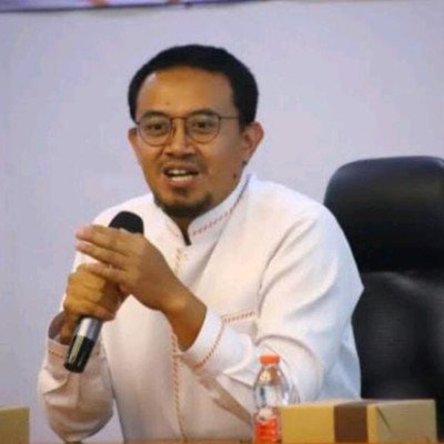 Melayani Dengan Hati: Pesan Kemanusiaan Ade Firmansyah untuk Warga Depok