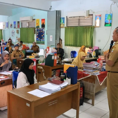 Tri Adhianto Instruksikan Penguatan Pengawasan Internal di Sekolah