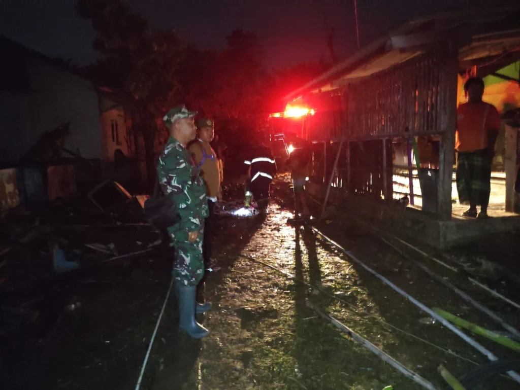 Kebakaran di Desa Surianeun Berhasil Dipadamkan, Tiga Penghuni Selamat