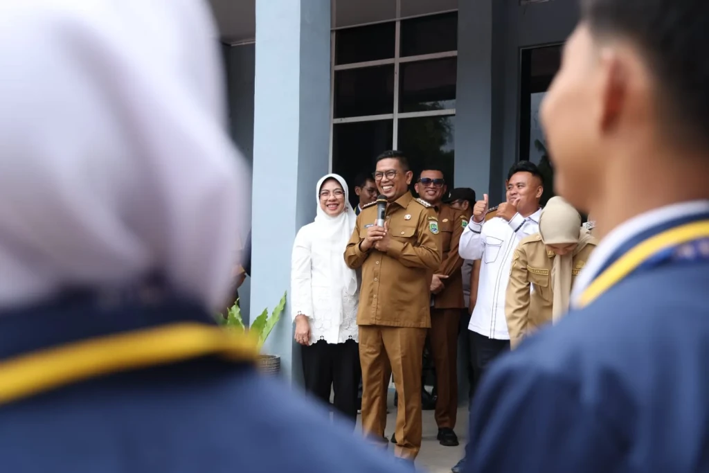 Andra Soni Harap Sekolah Gratis Berkelanjutan dan Perluas Akses Pendidikan Berkualitas