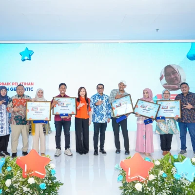 Kolaborasi Kemenekraf dan Shopee Perkuat Literasi Digital dan Akses Pasar UMKM