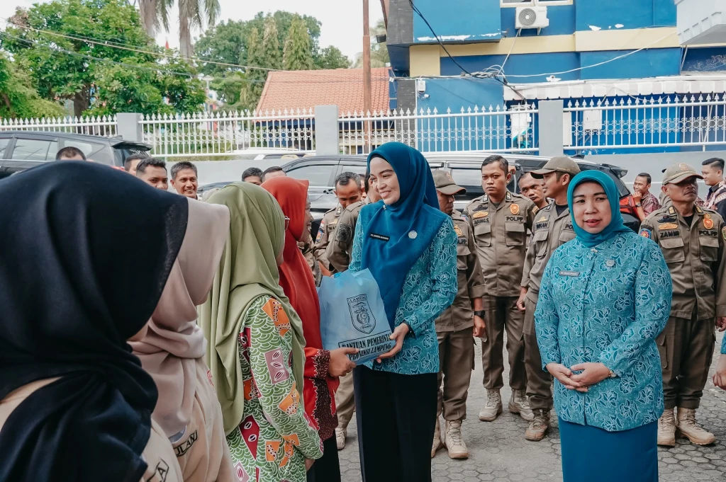 Bakti Sosial TP PKK Lampung Pererat Silaturahmi dan Kepedulian Sosial di Bulan Ramadan