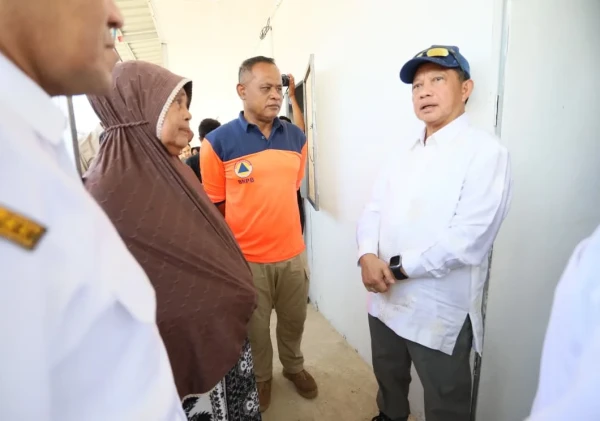 Panasnya Huntara Aceh, Solusi Kasatgas Tito Karnavian untuk Korban Bencana