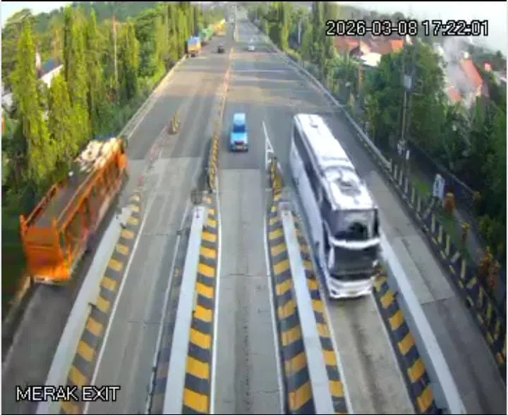 Arus Lalin Merak Sore Ini: Lancar Jaya!