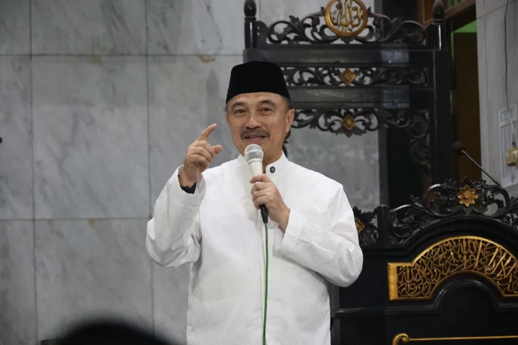 Abdul Harris Bobihoe: Masjid Pilar Kekuatan Umat