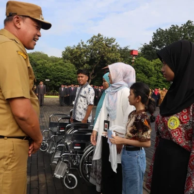 Bekasi Salurkan 27 Bantuan Disabilitas, Aksi Cepat Wali Kota