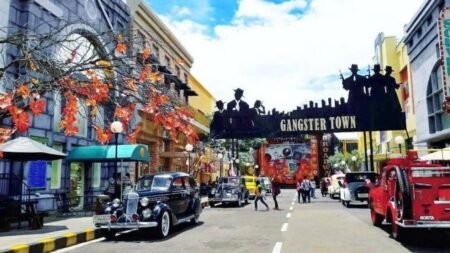 Museum Angkut merupakan tempat wisata edukasi yang memamerkan banyak sekali koleksi alat transportasi dari berbagai era. (Foto: sumber VIVA Banyuwangi)